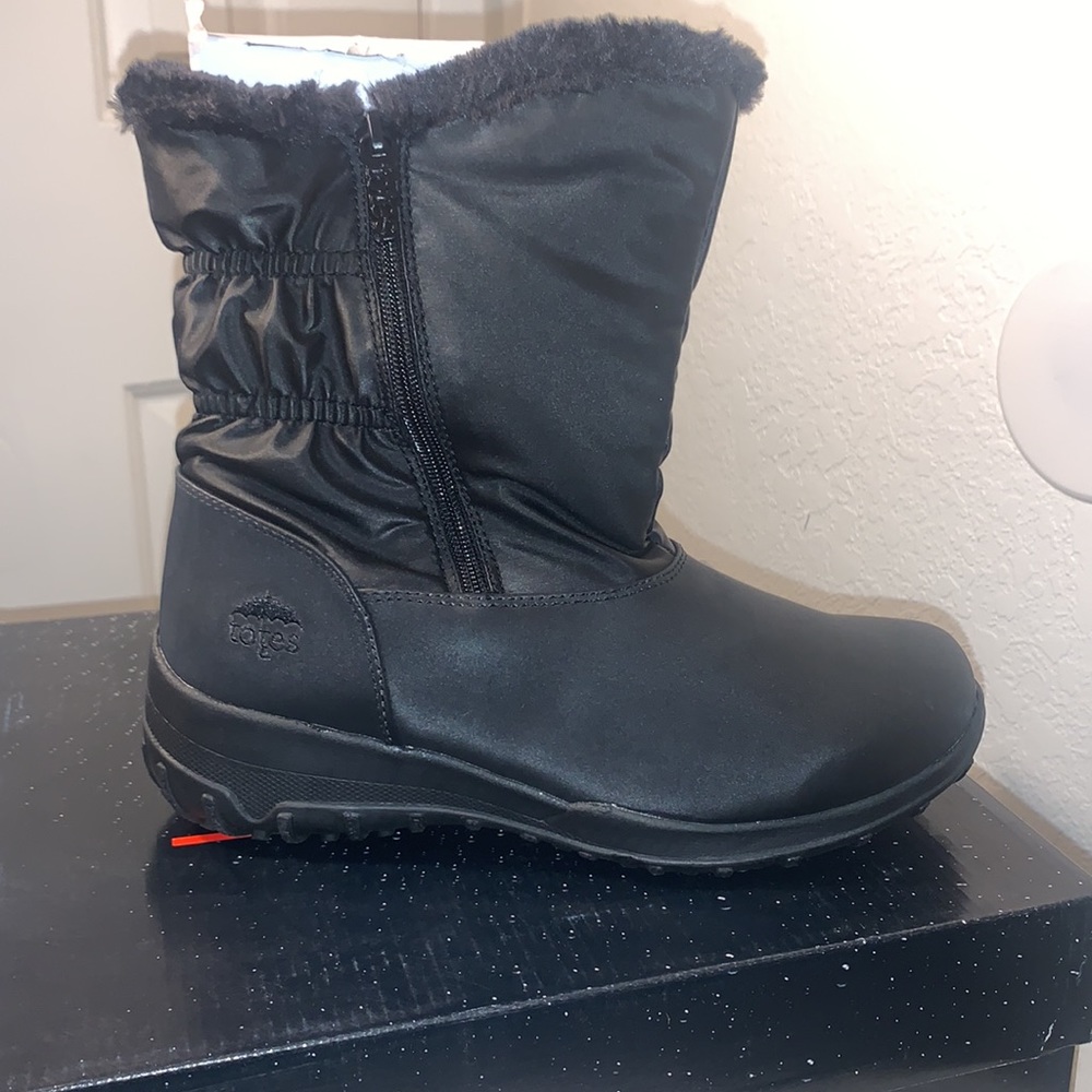 TOTES Women’s Rickki Dual Snow Boots